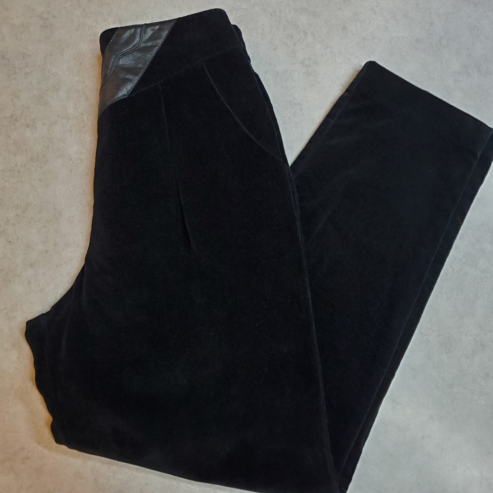 Vintage City Girl Velvet 80s V Front Style Pants